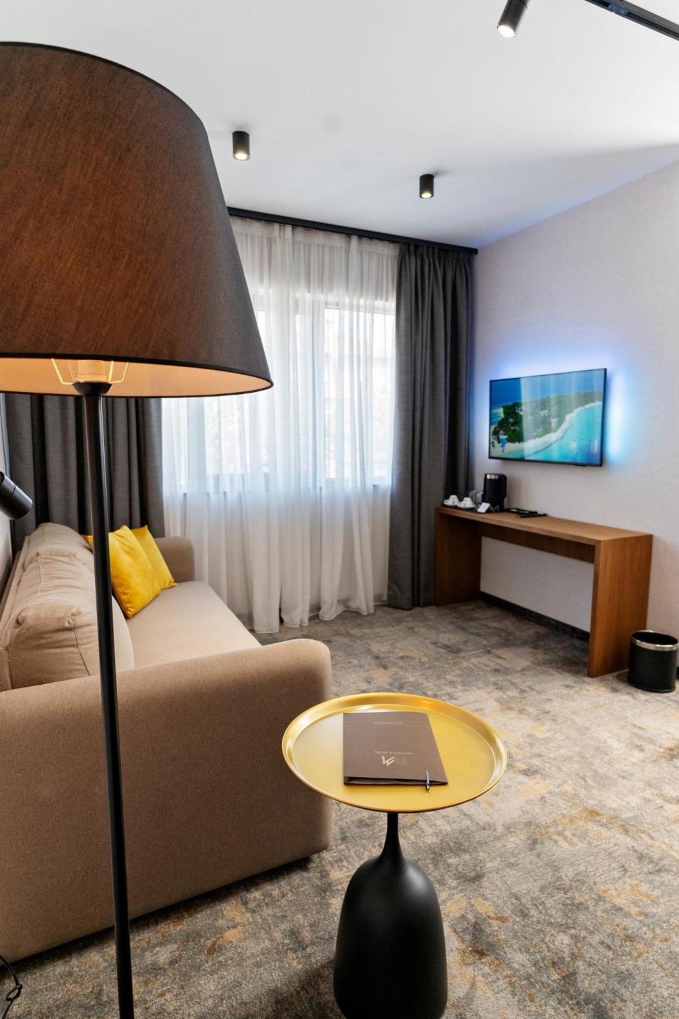 Mm Boutique Hotel Burgas Exteriör bild